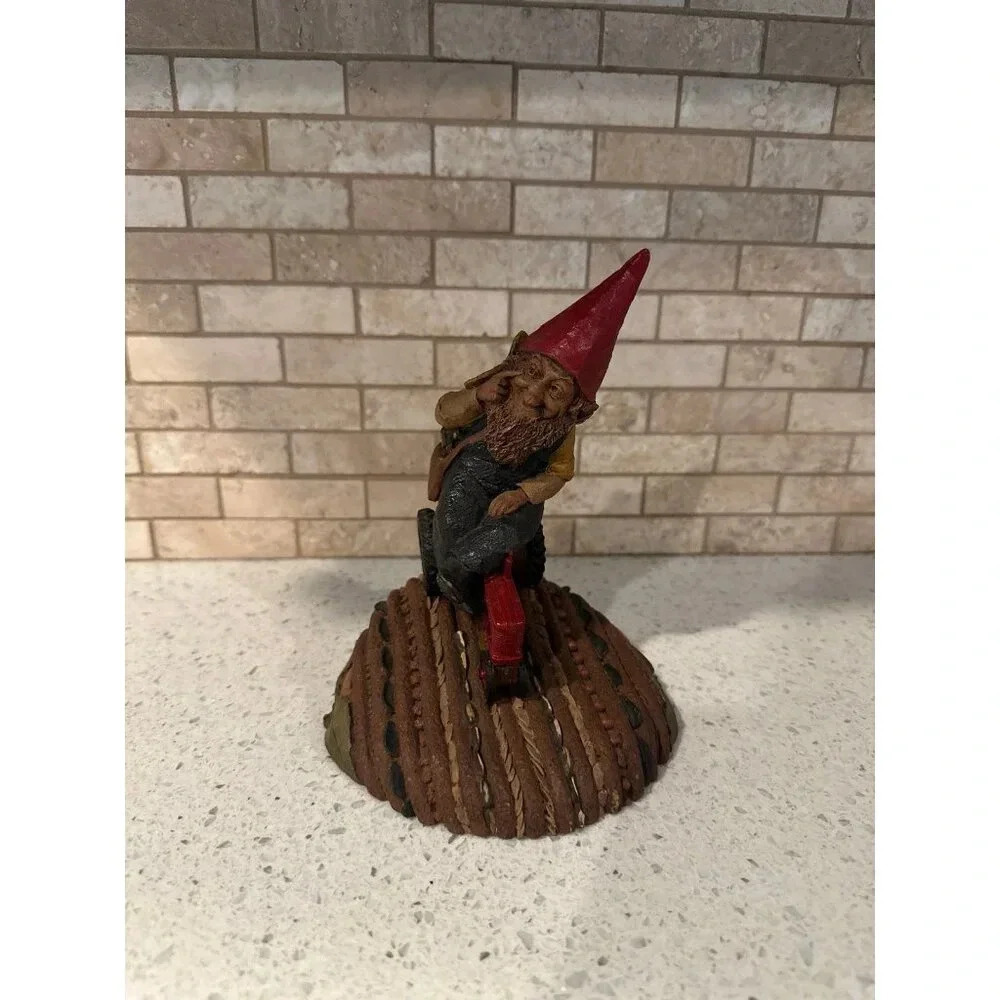 TOM CLARK Signed Gnome: 1987 MacDonald -  ‎ (N)